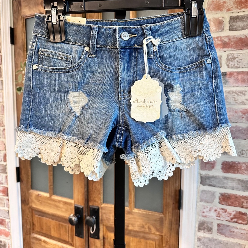 Altar'd State Denim Shorts Women 24 Blue Crochet Lace Trim Distressed Boho NEW‎